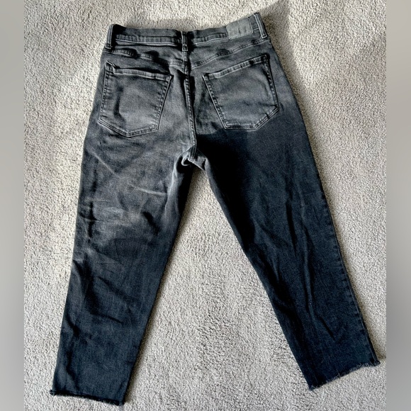 Faded Black Aeropostale High-Rise Curvy Mom Jeans 14R, Raw Hem, Petite cut - Picture 3 of 7
